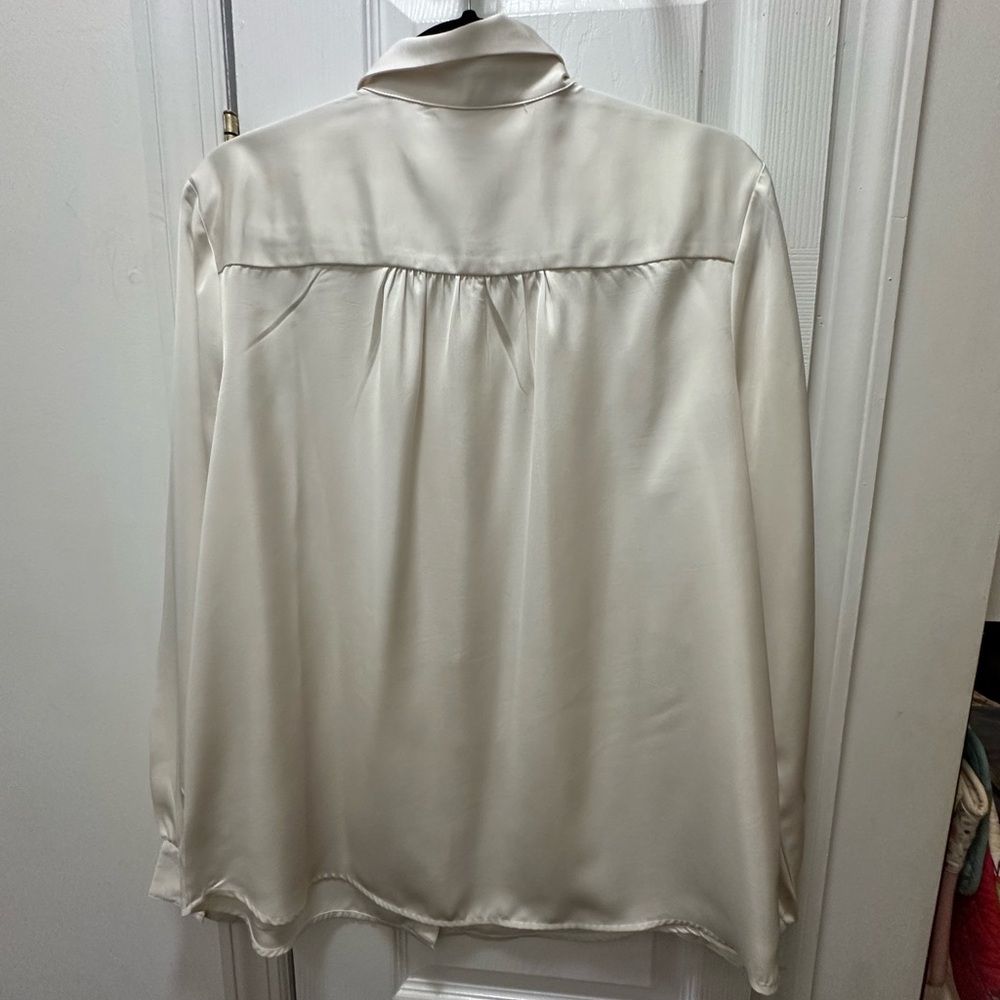 Express Classic Cream Button-Down Blouse - Picture 2 of 5
